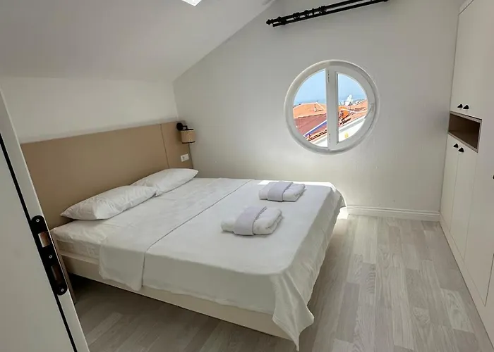 Likya Apartamento *