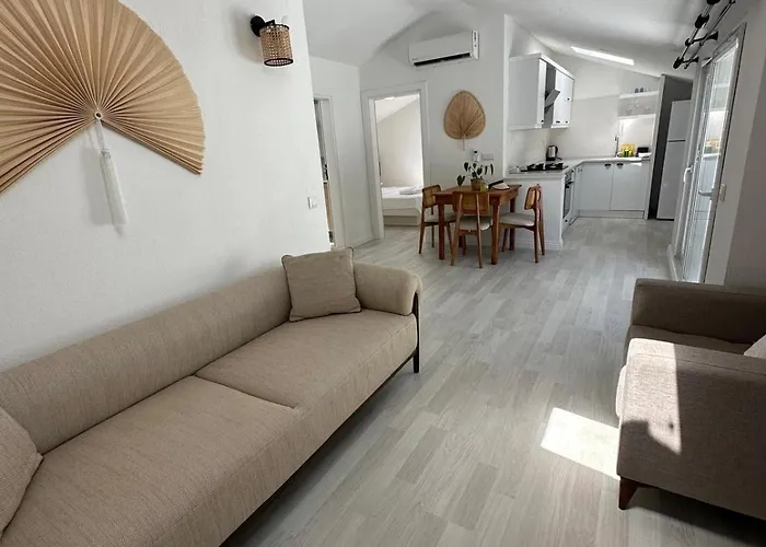 Likya Apartamento *